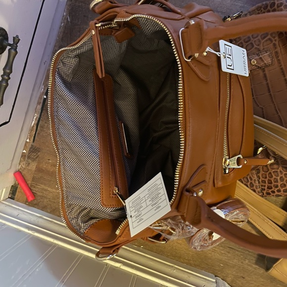 THREE new PURSES! MK, GB and Urban CHEAP - Picture 3 of 8